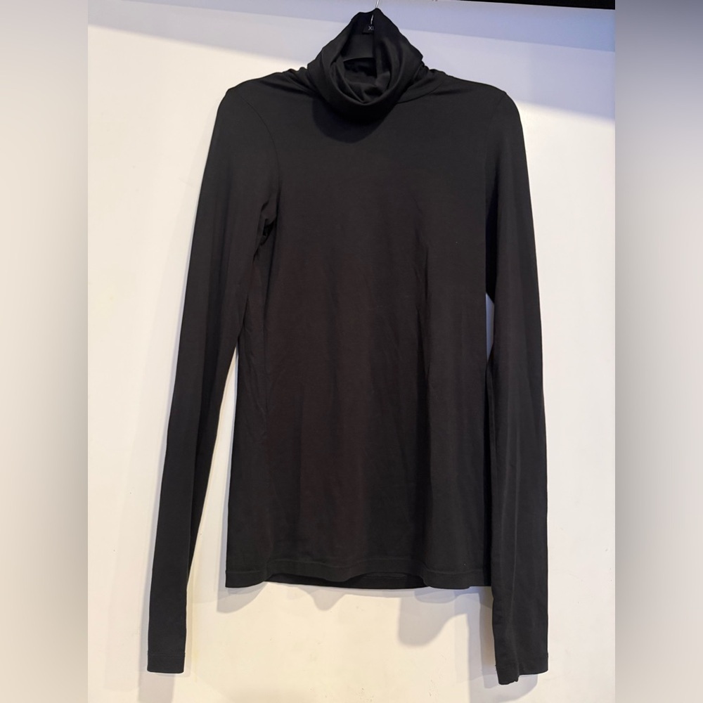 Theory Basic Turtleneck Longsleeves Size M - Picture 2 of 5